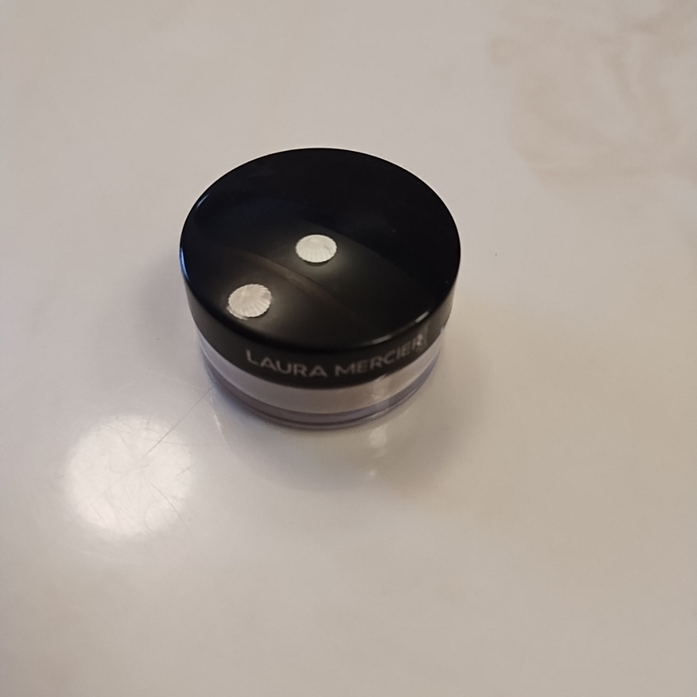 Laura Mercier Loose Setting Powder, Translucent, Travel Size 0.07 oz 2 g. NWOB